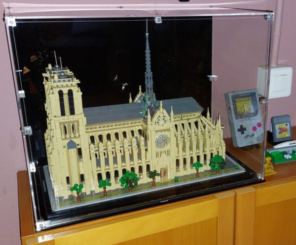 23 Vitrine pour LEGO® Architecture Notre-Dame de Paris #21061